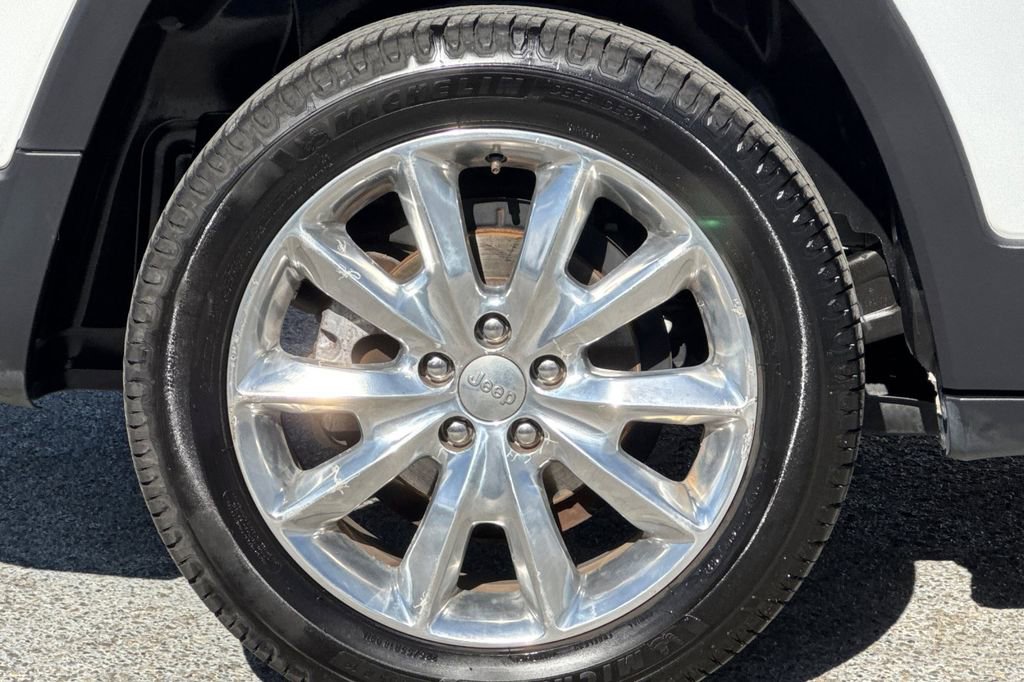 Used 2014 Jeep Cherokee Limited w/ Technology Group image 25