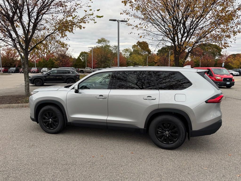 Used 2024 Toyota Grand Highlander XLE image 8