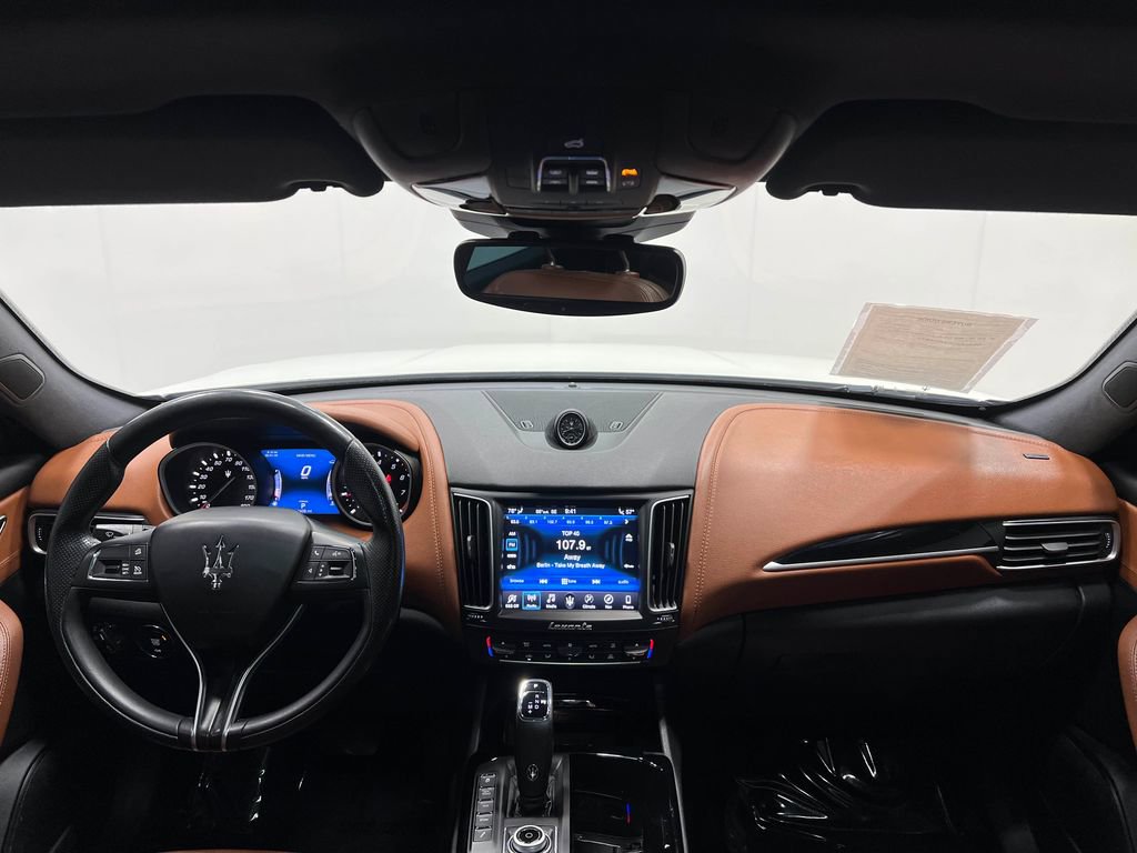 Used 2020 Maserati Levante image 21