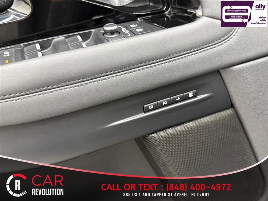Used 2021 Land Rover Range Rover Evoque R-Dynamic S AWD/4WD image 28