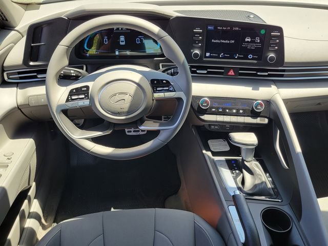 New 2026 Hyundai Elantra Sport FWD image 6