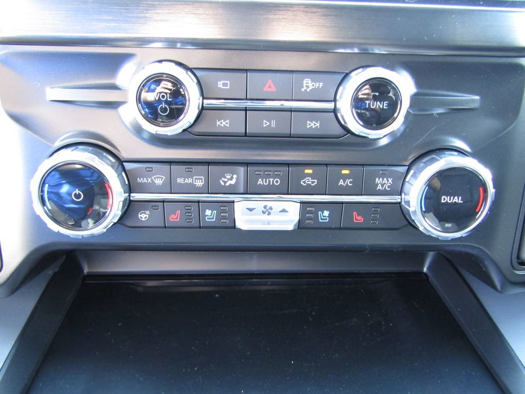 New 2026 Ford F350 Lariat w/ FX4 Off-Road Package image 26