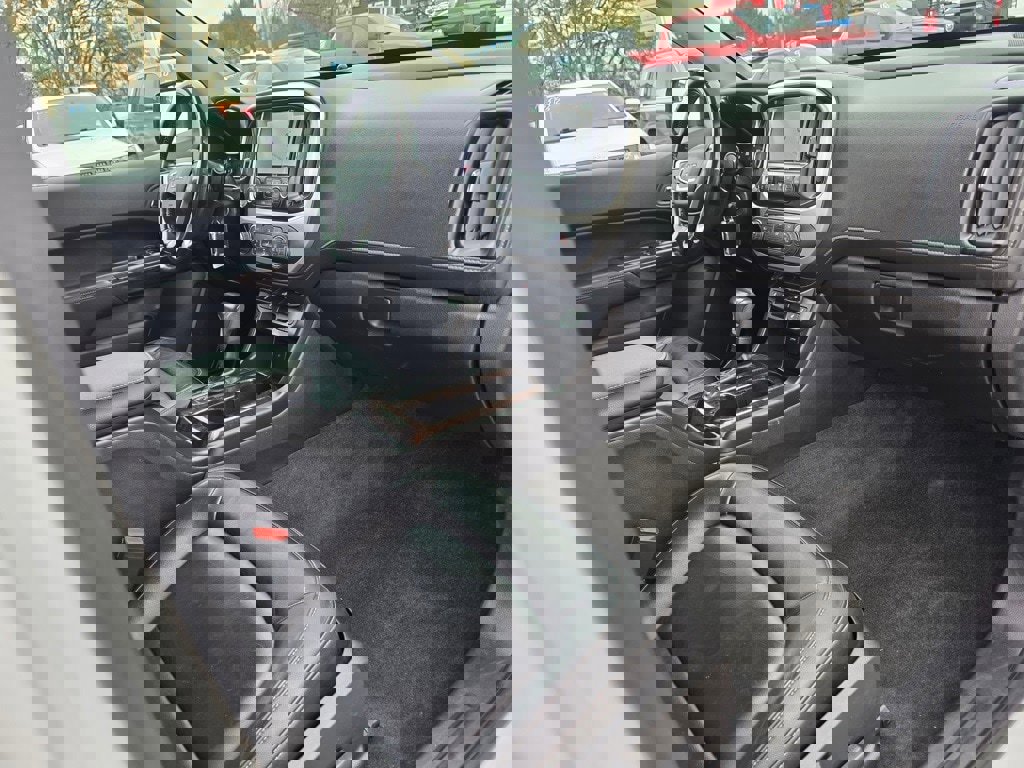 Used 2017 GMC Canyon SLT image 24