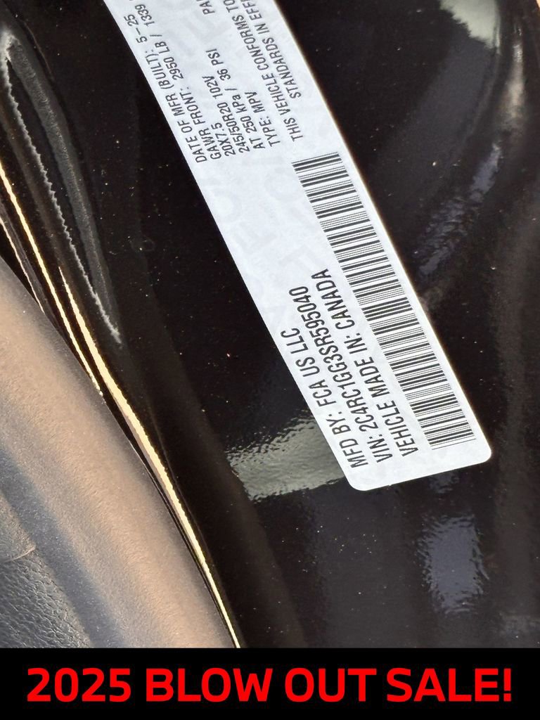 New 2025 Chrysler Pacifica Limited w/ Uconnect Theater Family Group FWD image 25