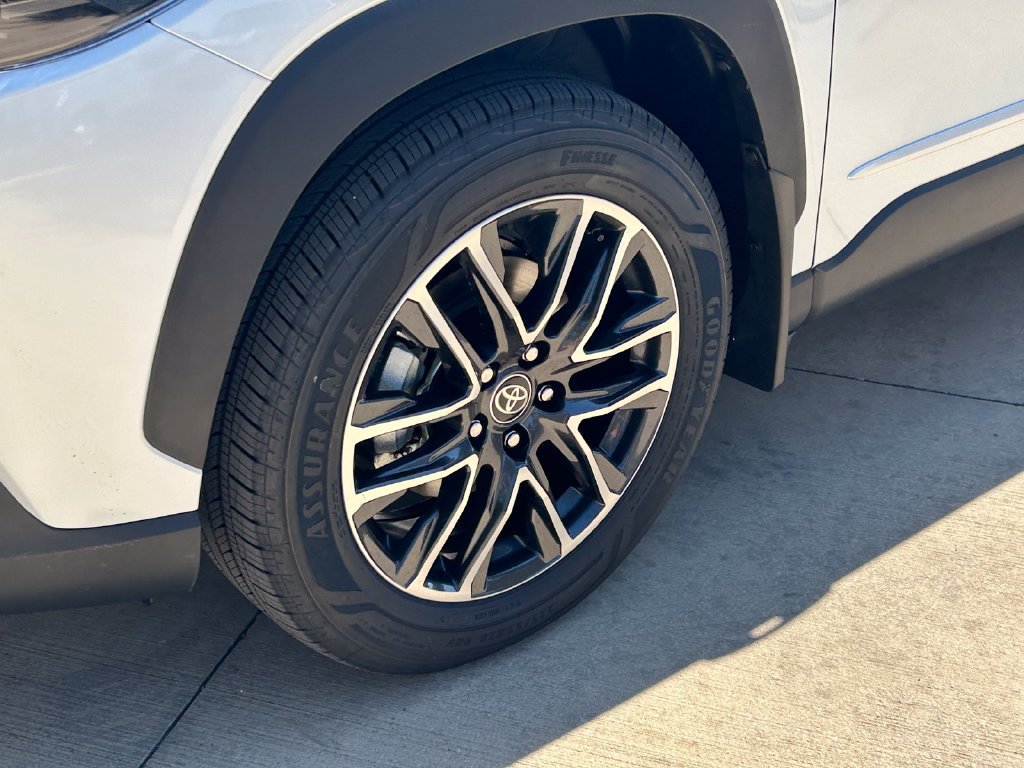 New 2026 Toyota Corolla Cross XLE FWD image 9