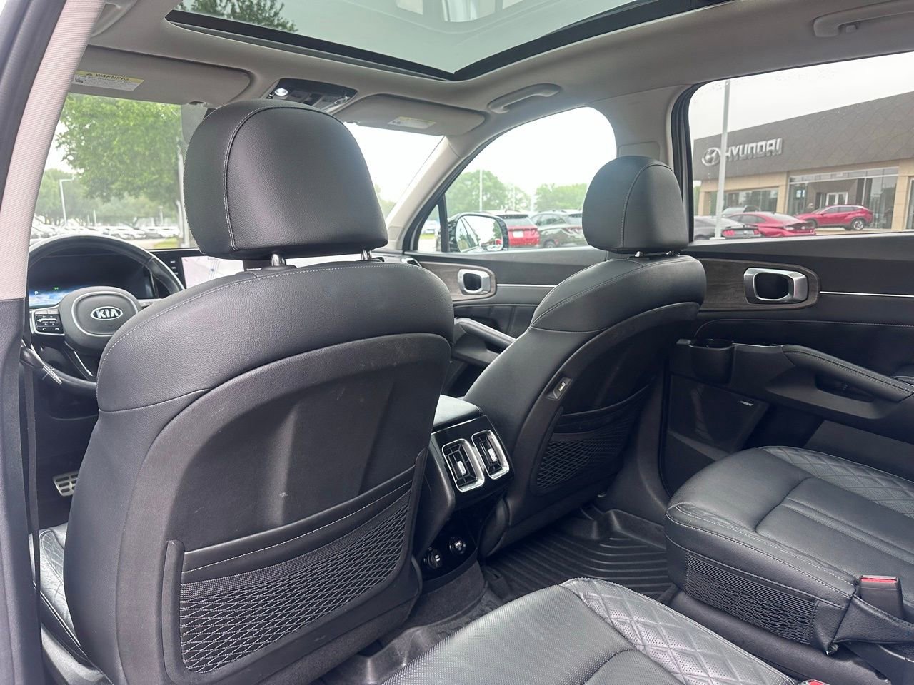 Used 2021 Kia Sorento SX Prestige image 19