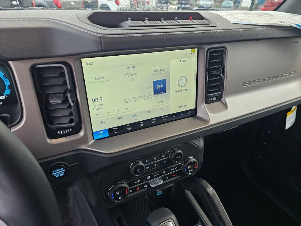 New 2025 Ford Bronco Outer Banks w/ Sasquatch Package image 16