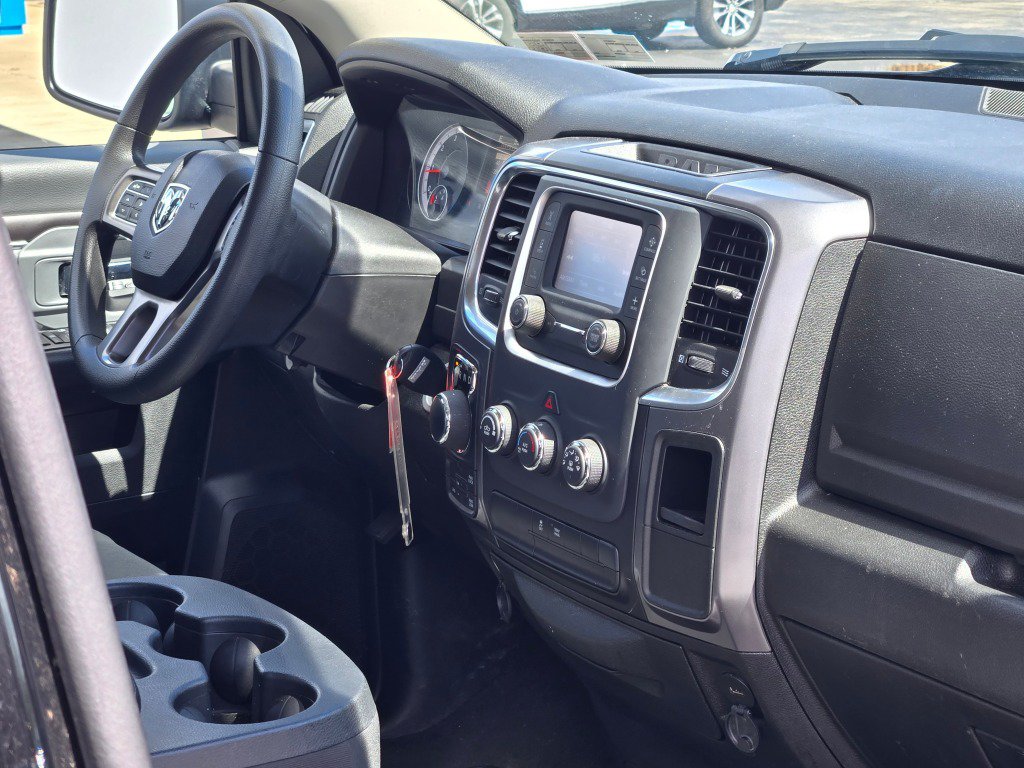 Used 2024 RAM 1500 Classic SLT AWD/4WD image 9