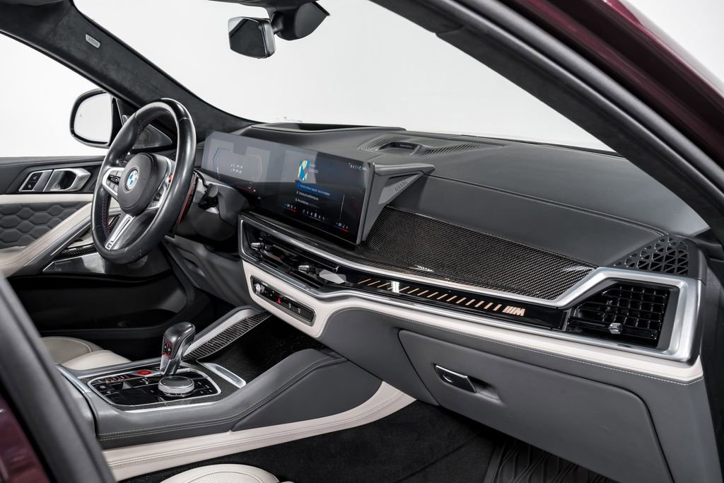 Used 2024 BMW X6 M Competition w/ Executive Package image 32