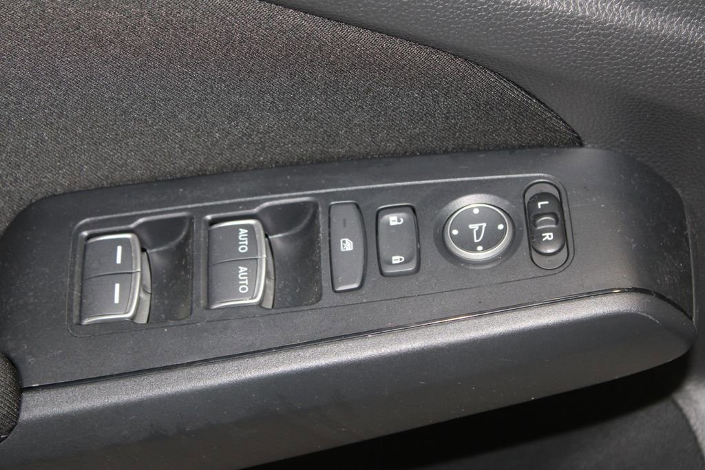 Used 2022 Honda Civic Sport image 9