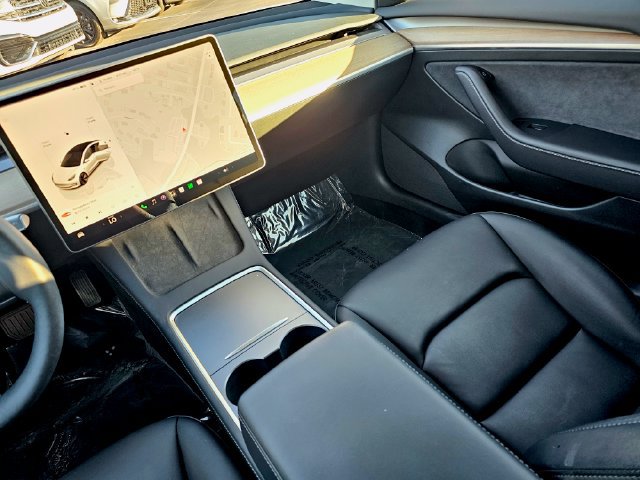 Used 2023 Tesla Model 3 Standard Range RWD image 33
