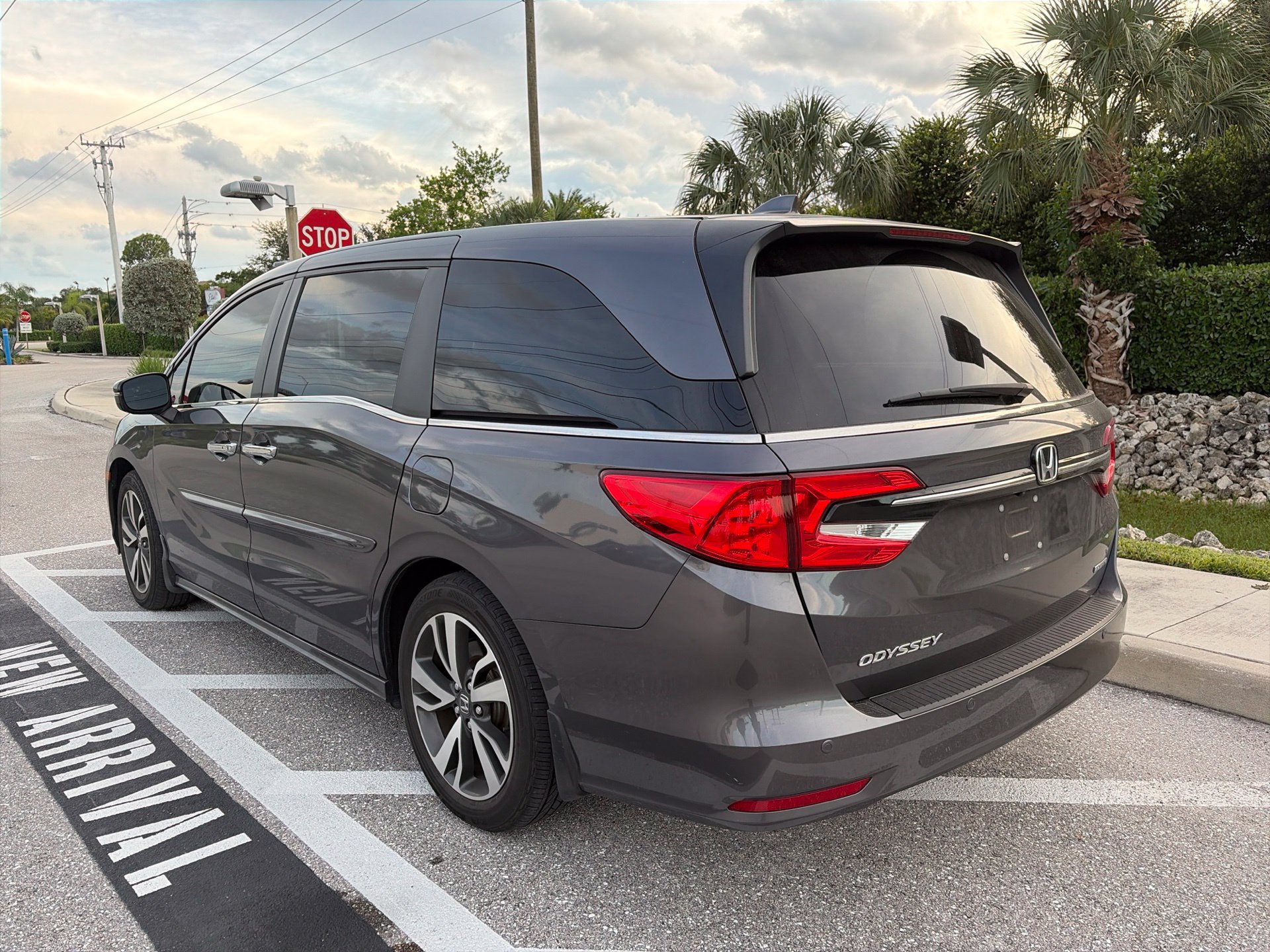 Used 2024 Honda Odyssey Touring image 9