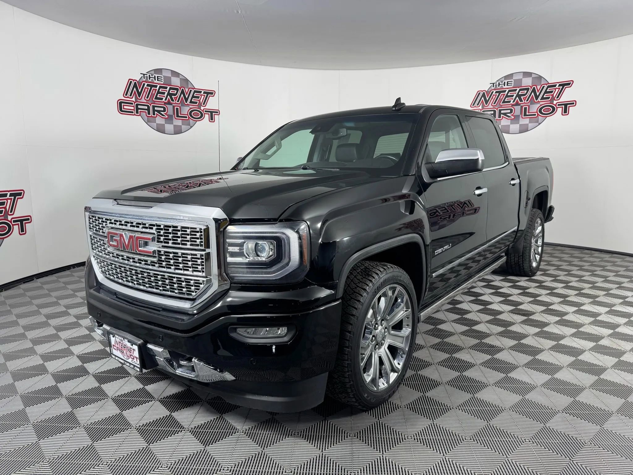 Used 2018 GMC Sierra 1500 Denali w/ Denali Ultimate Package image 3