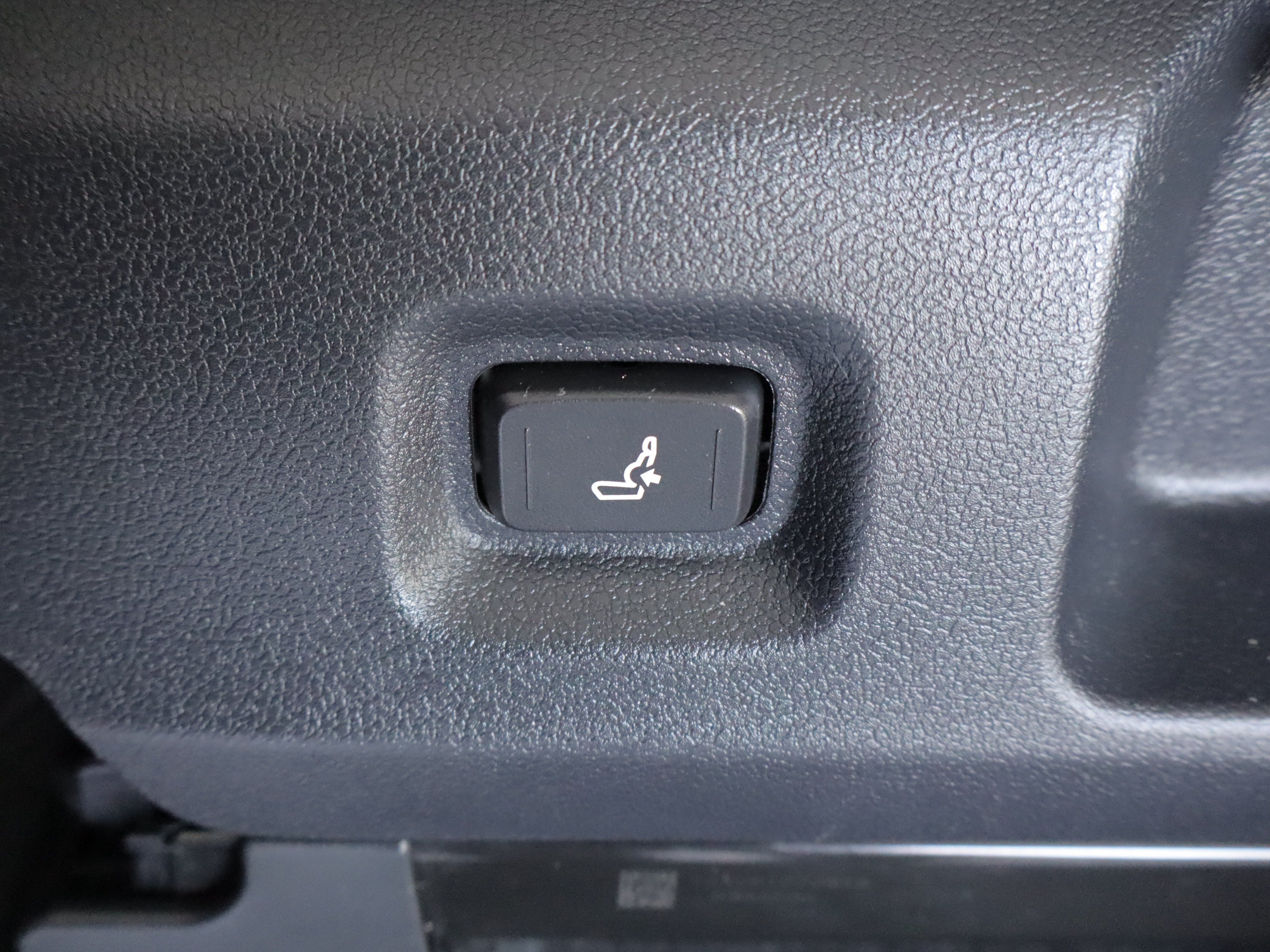 Used 2024 Toyota Tacoma SR RWD image 14
