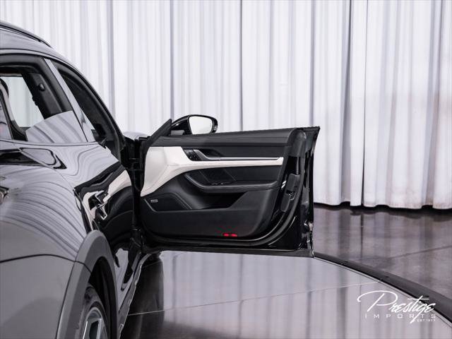 Used 2023 Porsche Taycan Cross Turismo AWD/4WD image 31
