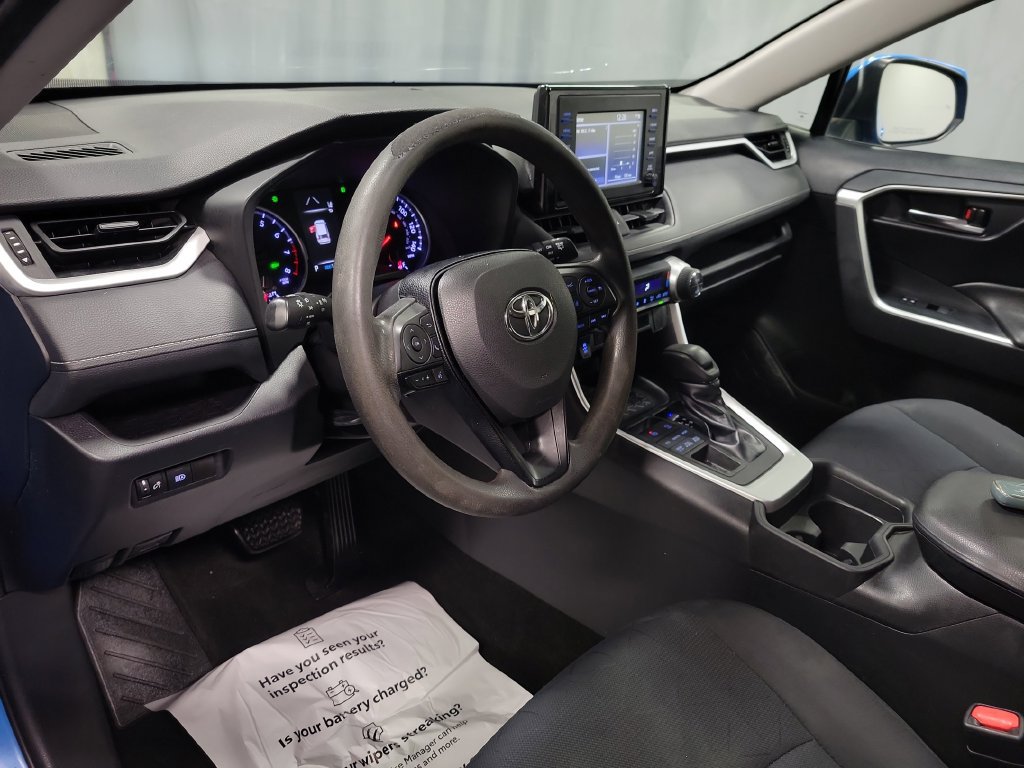 Used 2019 Toyota RAV4 XLE w/ All Weather Liner Package AWD/4WD image 17