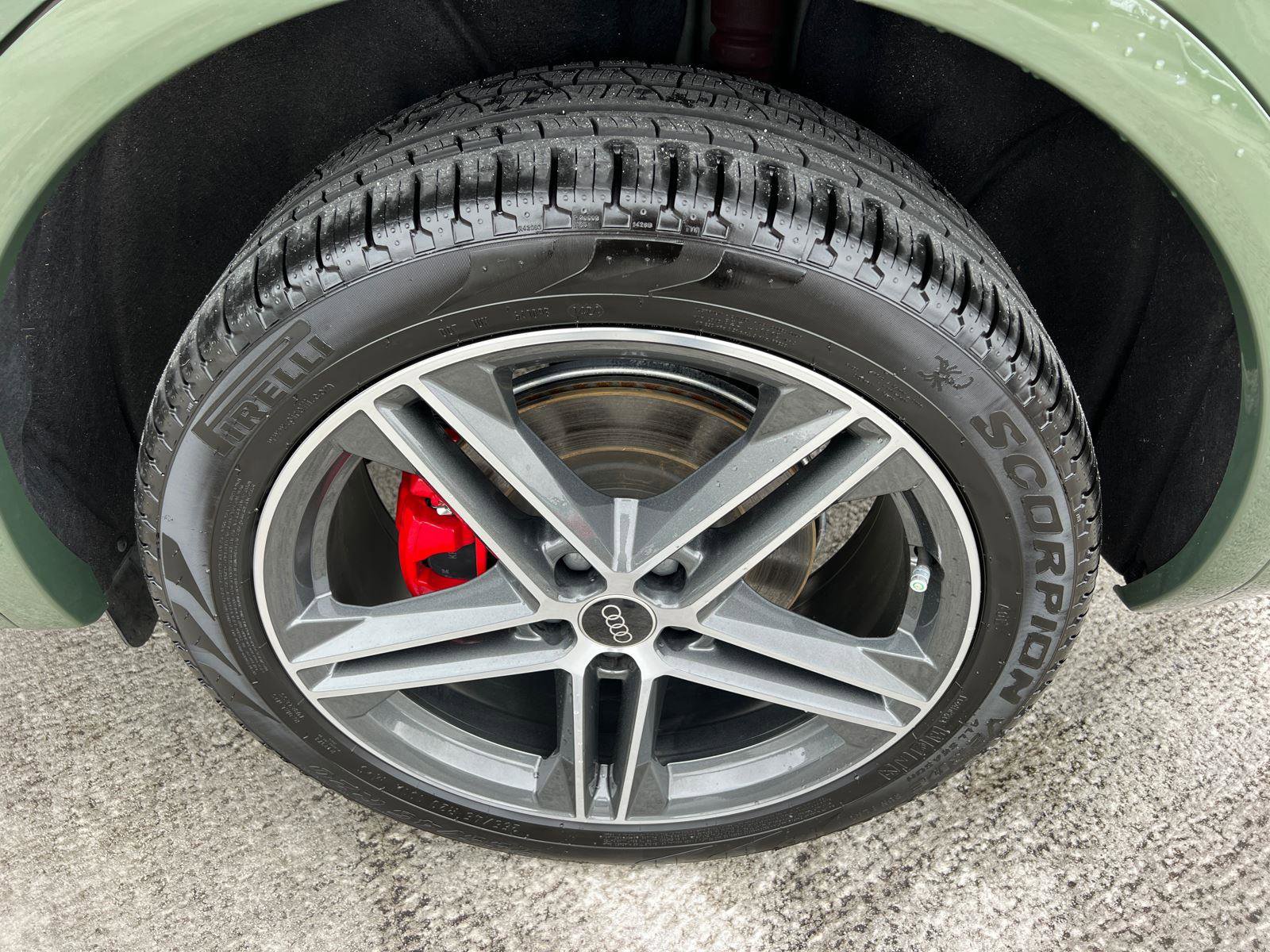 Certified 2024 Audi Q5 e Premium Plus w/ Premium Plus Package image 20