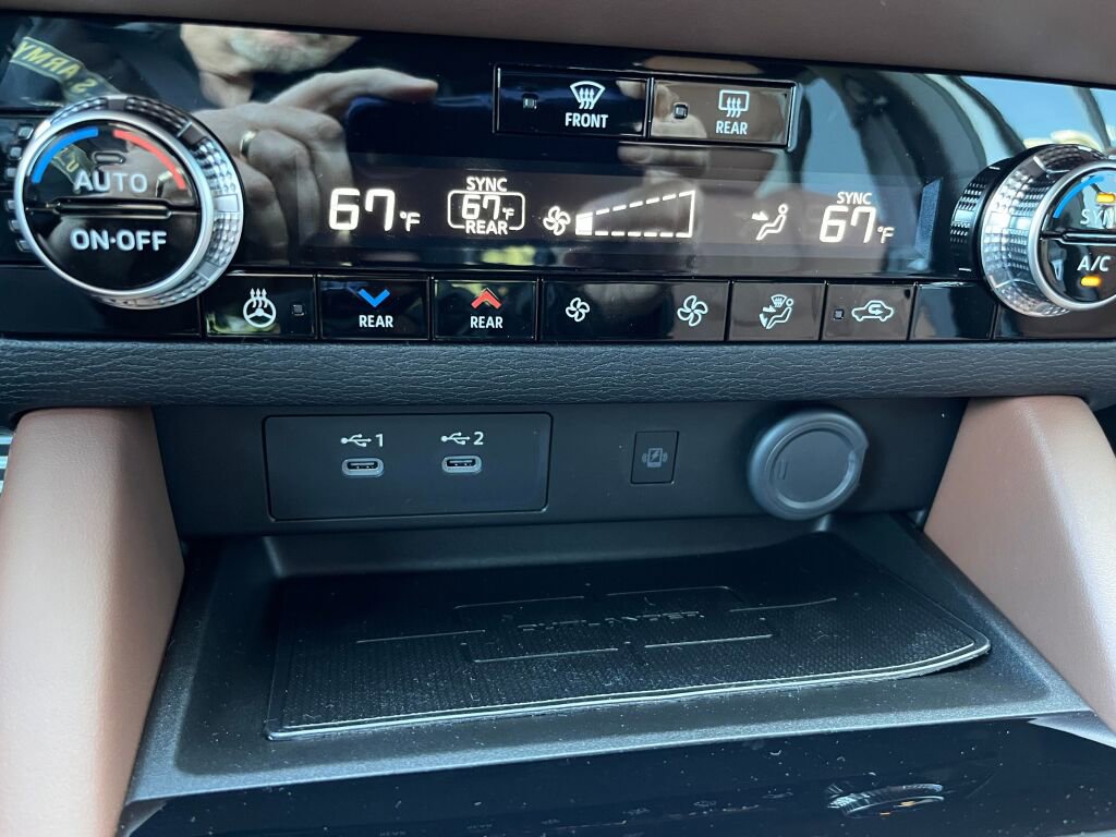 New 2025 Mitsubishi Outlander SEL image 18