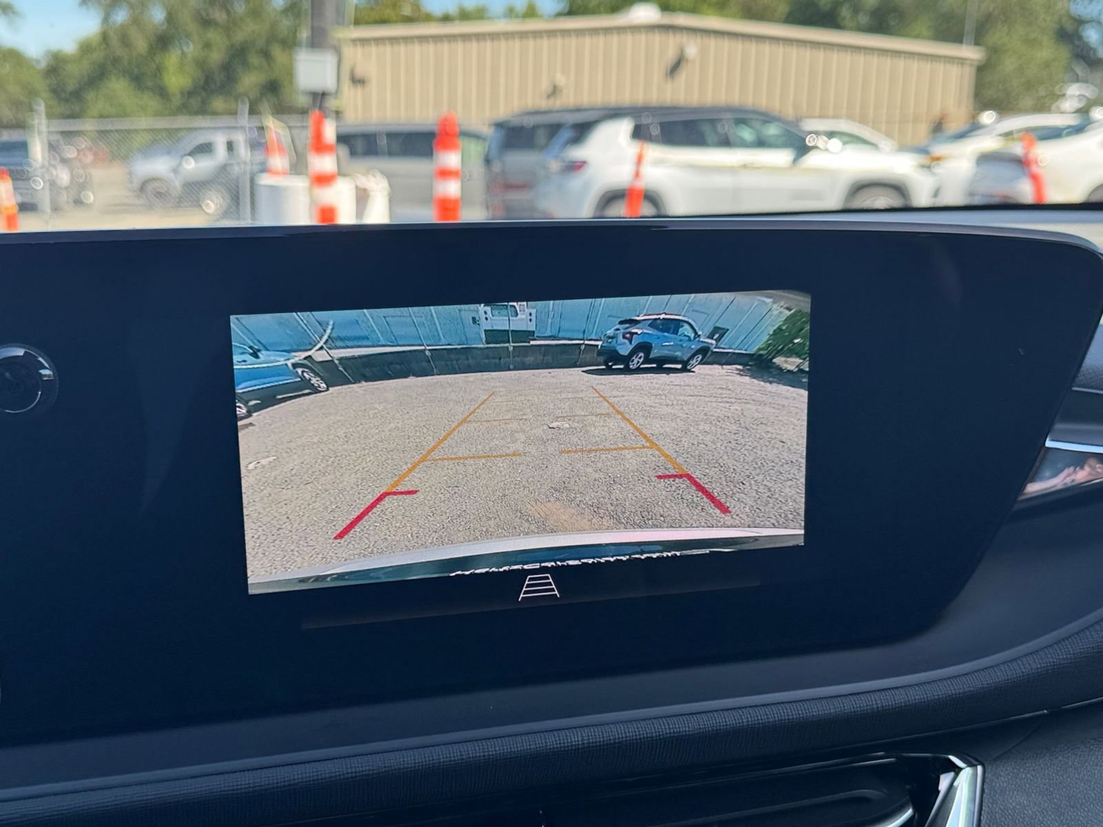 Used 2025 Buick Envista Sport Touring image 22