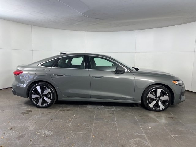 Used 2025 Audi A5 2.0T Premium Plus w/ Premium Plus image 8