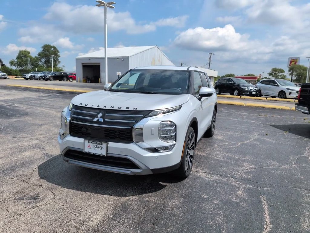 New 2026 Mitsubishi Outlander SE AWD/4WD image 12