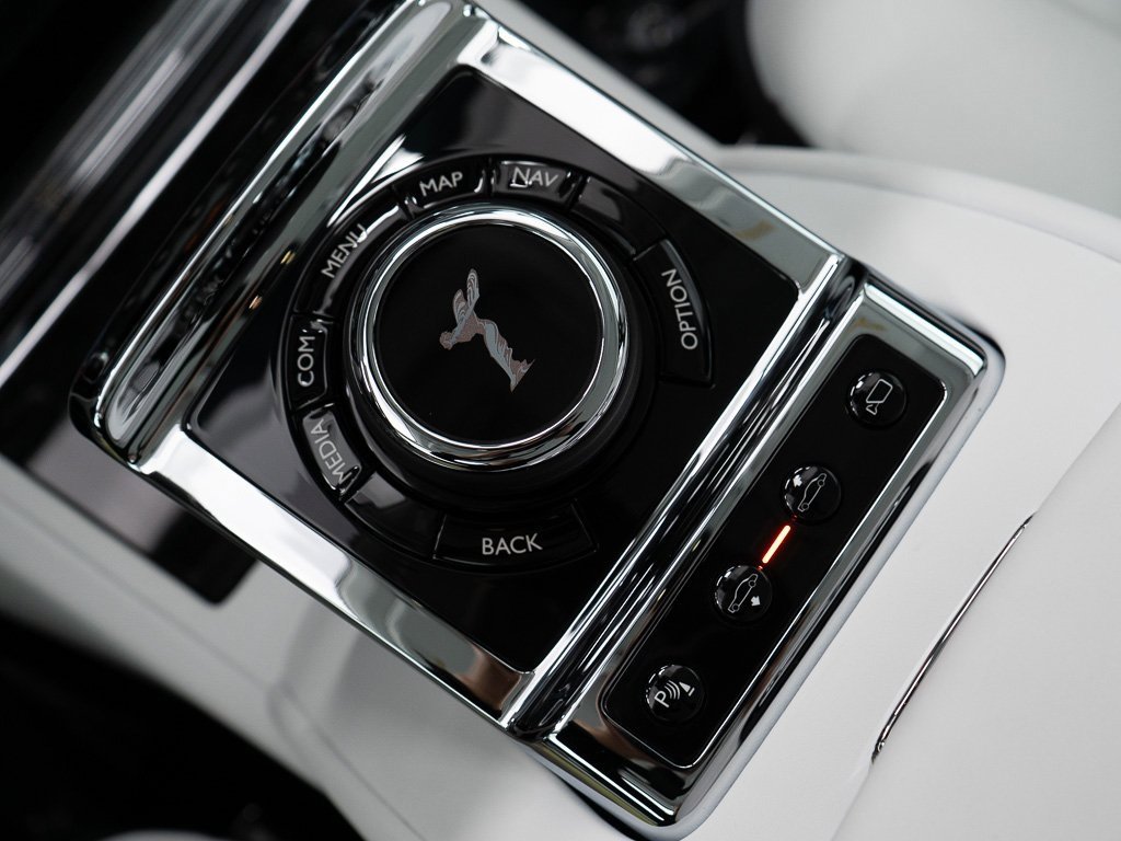 Certified 2023 Rolls-Royce Phantom Sedan image 42