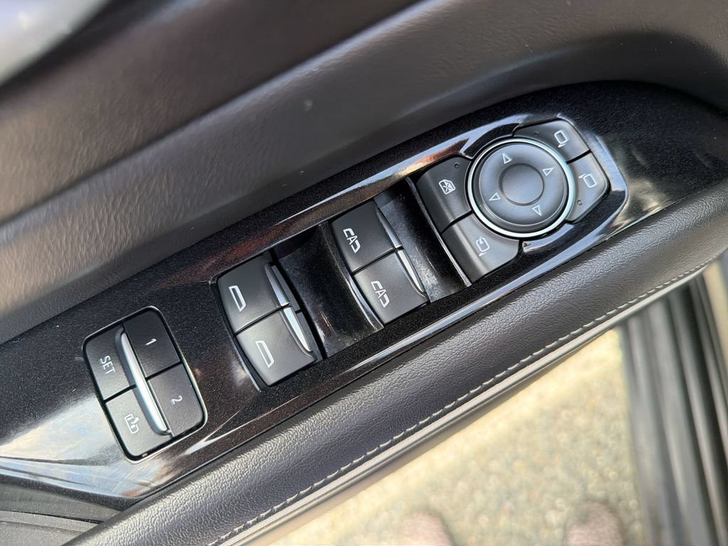 Used 2023 Cadillac Escalade ESV Sport AWD/4WD image 15