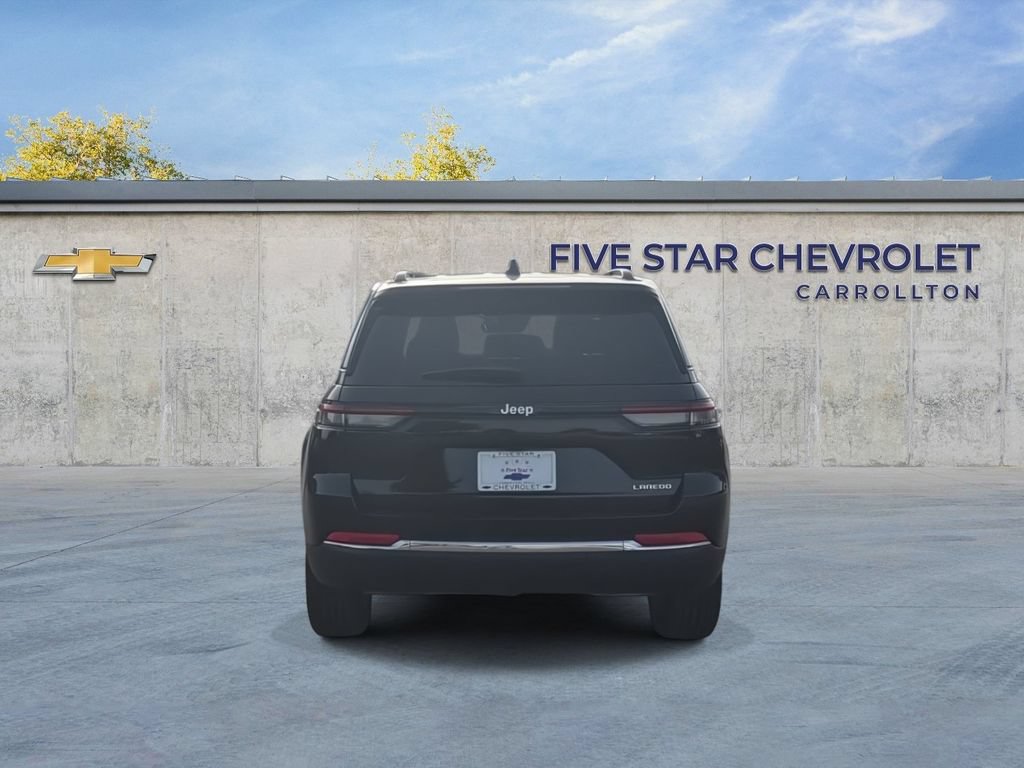 Used 2025 Jeep Grand Cherokee Laredo X RWD image 7