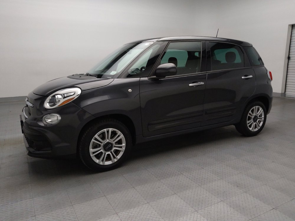 Used 2019 FIAT 500L Pop image 2