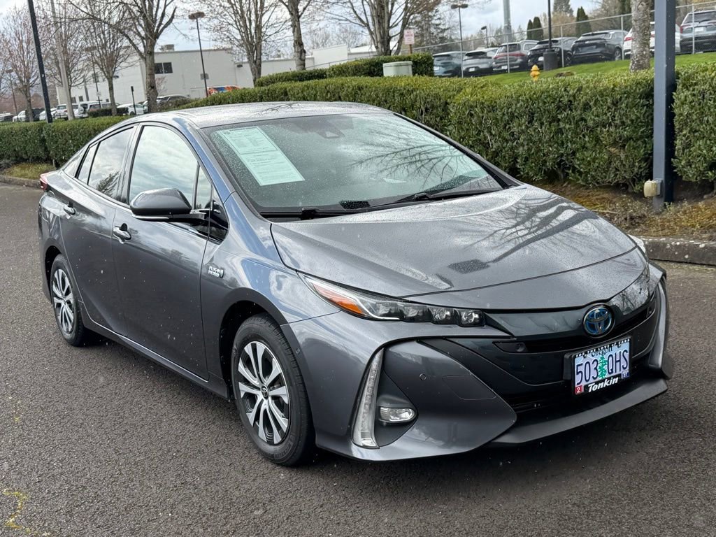 Used 2020 Toyota Prius Prime Limited FWD image 2