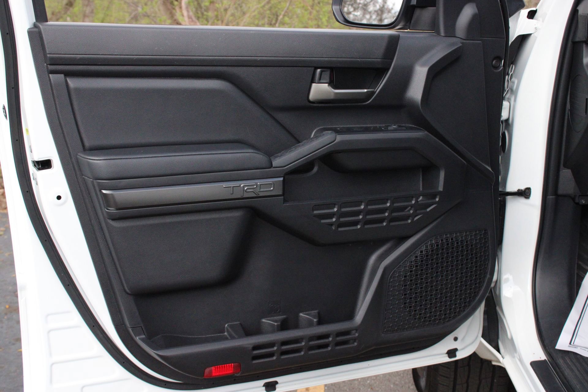 Used 2025 Toyota Tacoma TRD Sport image 13