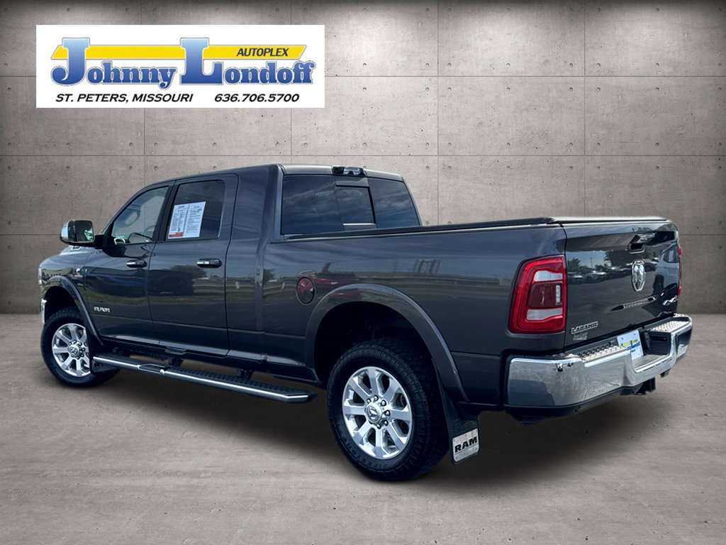 Used 2022 RAM 3500 Laramie AWD/4WD image 3