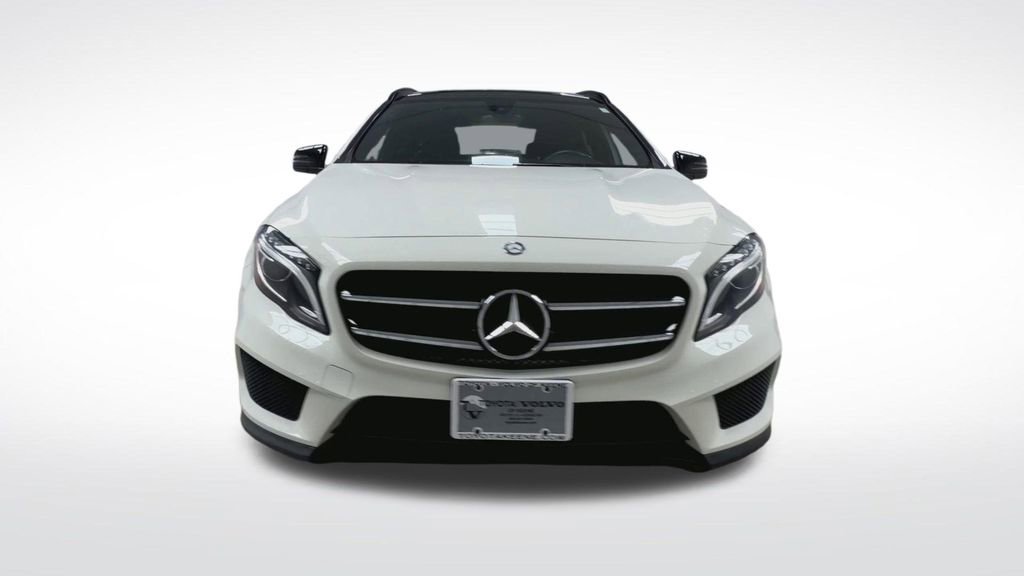 Used 2017 Mercedes-Benz GLA 250 4MATIC image 3