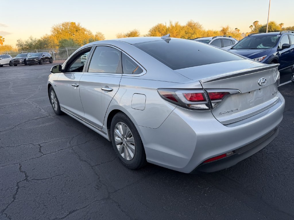 Used 2016 Hyundai Sonata SE FWD image 5