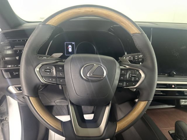 Used 2023 Lexus RX 350 Premium w/ Accessory Package AWD/4WD image 14