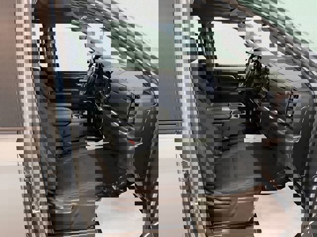 Used 2024 Chevrolet Silverado 1500 LT image 12