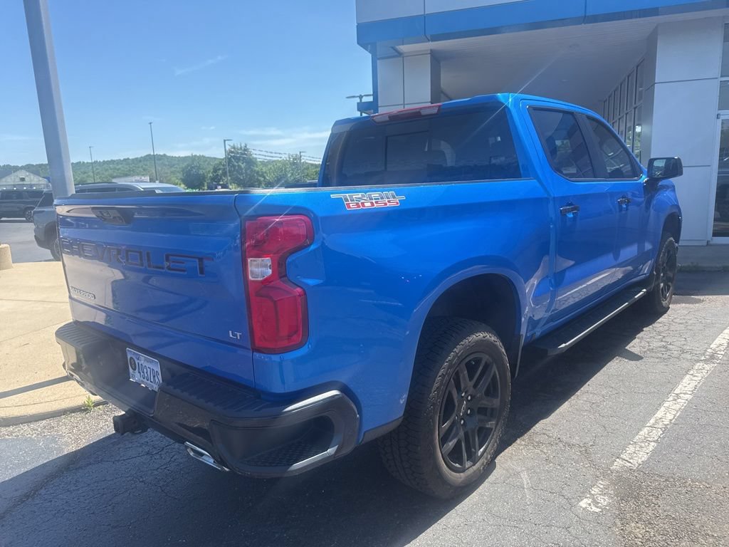 Used 2025 Chevrolet Silverado 1500 LT Trail Boss w/ Convenience Package II AWD/4WD image 11