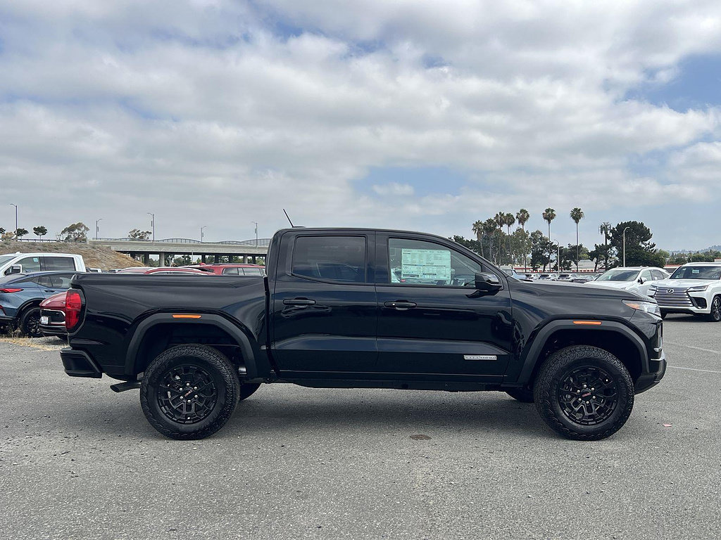 New 2026 GMC Canyon Elevation RWD image 2