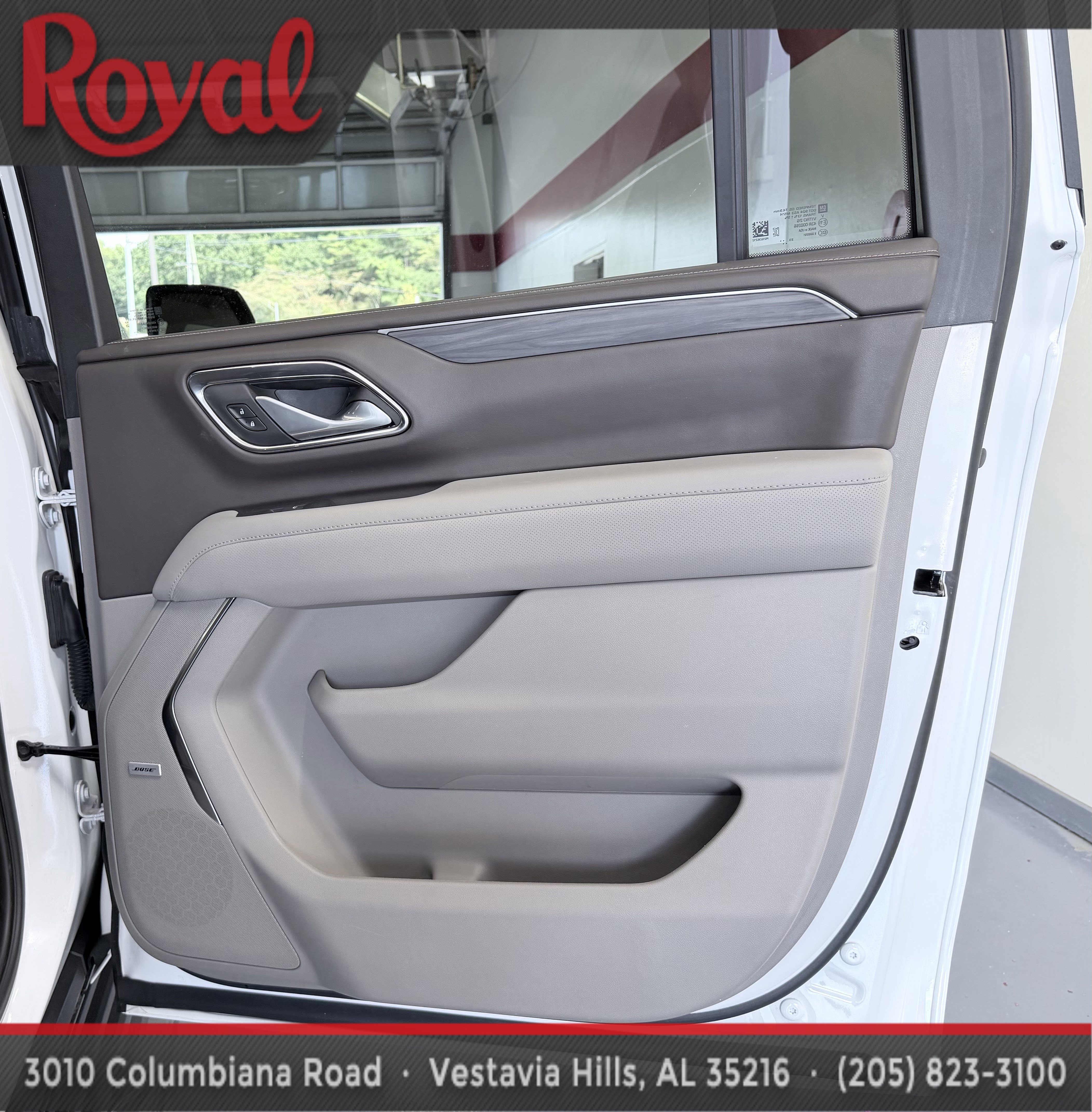 Used 2024 GMC Yukon XL SLT w/ SLT Luxury Package RWD image 15