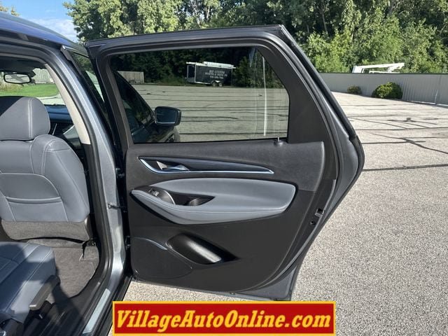 Used 2019 Buick Enclave Essence AWD/4WD image 37