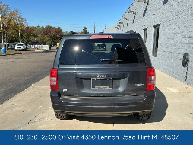 Used 2016 Jeep Patriot High Altitude AWD/4WD image 10