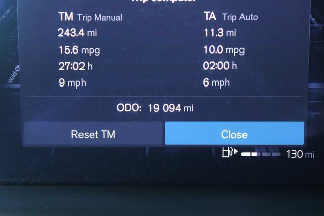 Used 2025 Volvo V60 B5 Cross Country Plus image 29