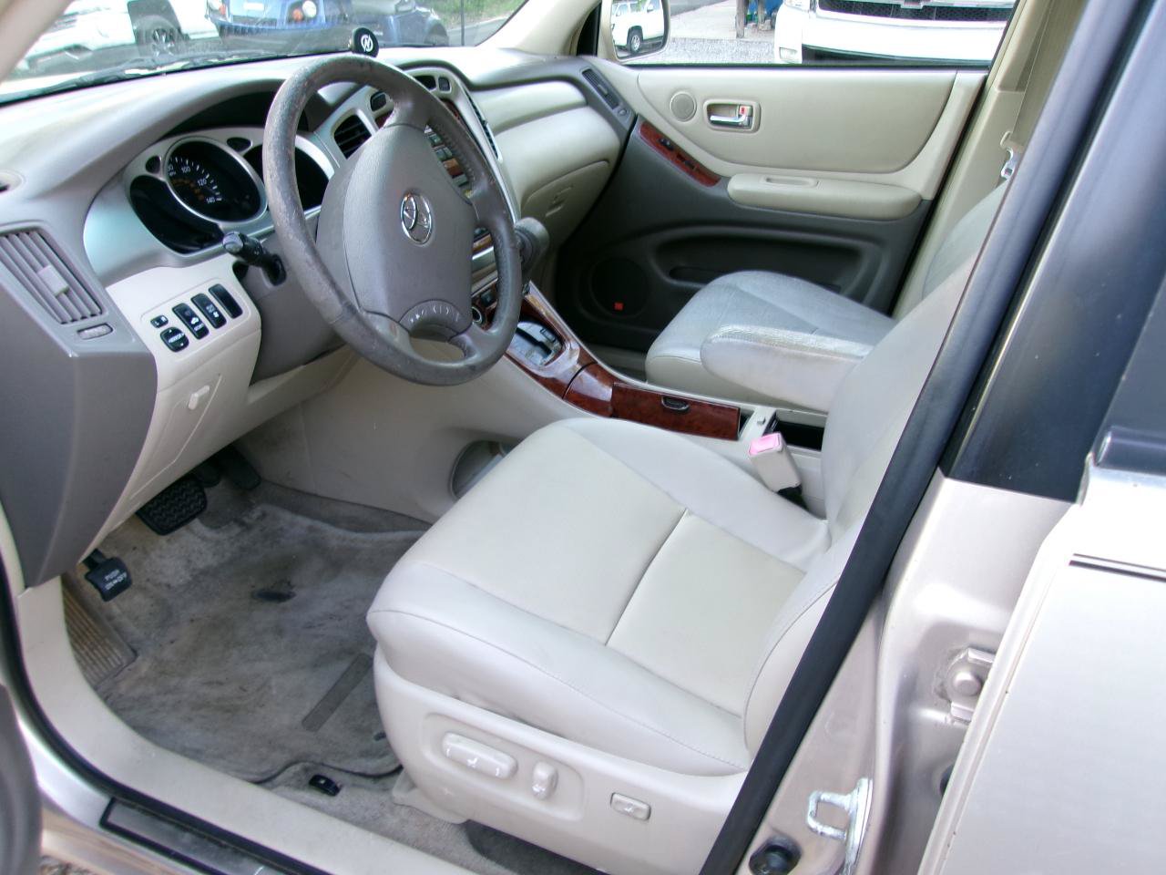 Used 2004 Toyota Highlander 4WD V6 image 11