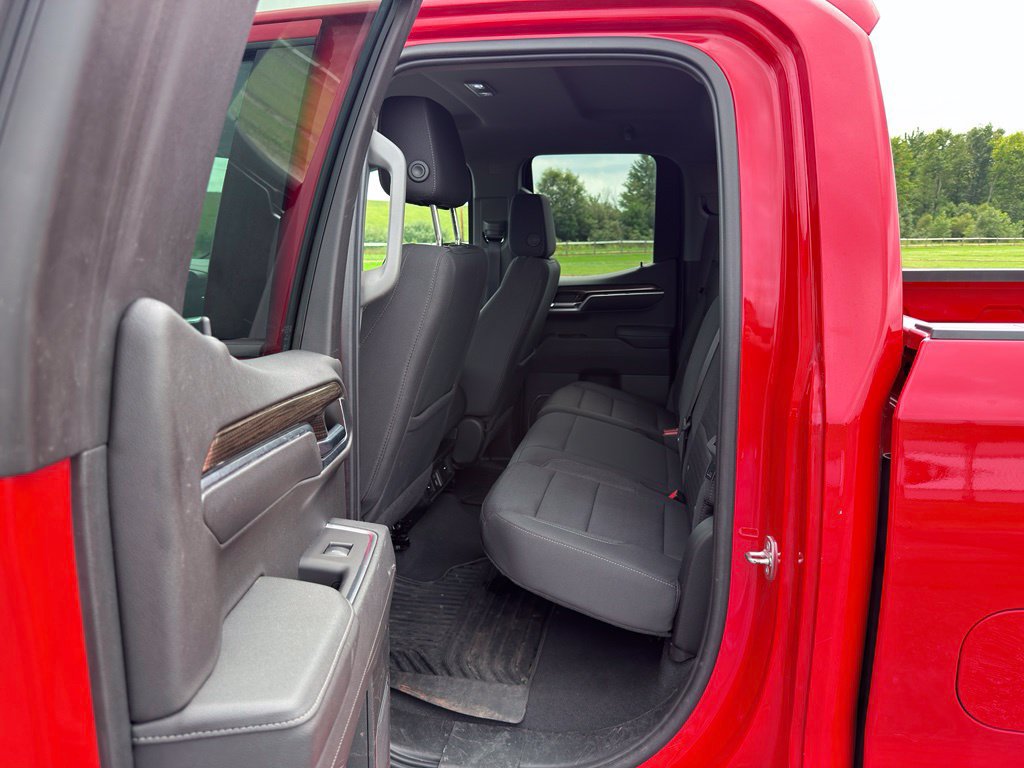 Used 2023 Chevrolet Silverado 1500 LT AWD/4WD image 27