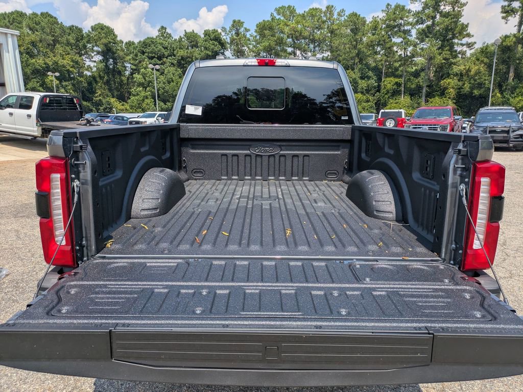 New 2025 Ford F250 Lariat w/ Lariat Ultimate Package image 38