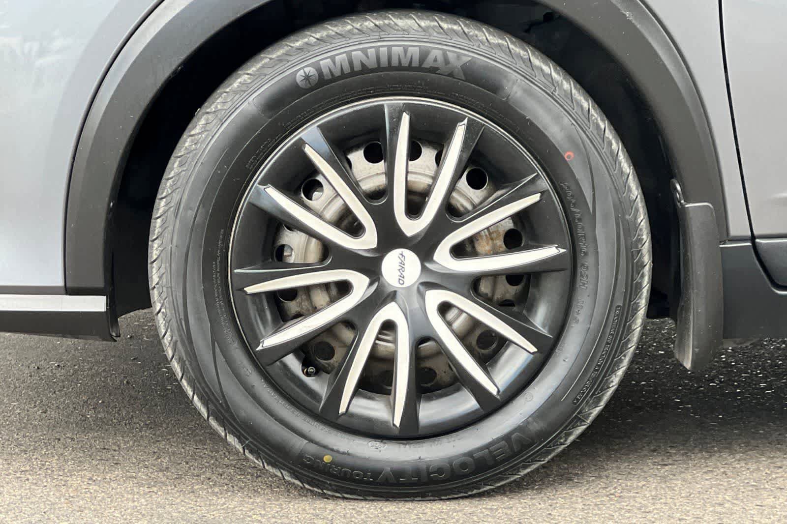 Used 2021 Nissan Kicks S image 35