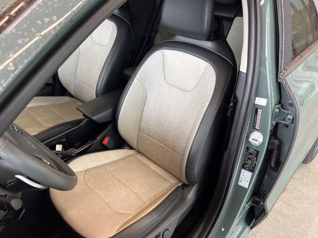 Used 2024 Kia Niro FWD image 15