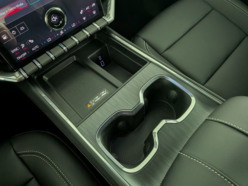 New 2026 GMC Acadia Elevation image 27