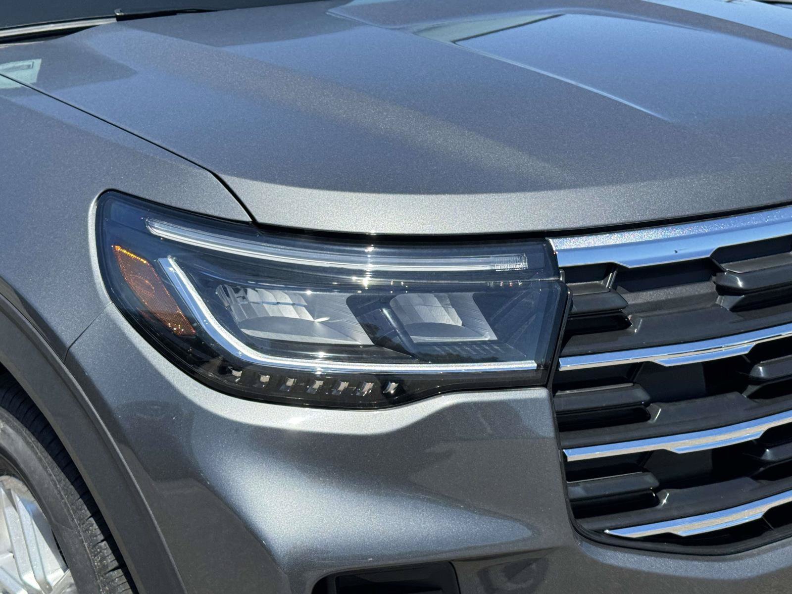 New 2026 Ford Explorer Active AWD/4WD image 7