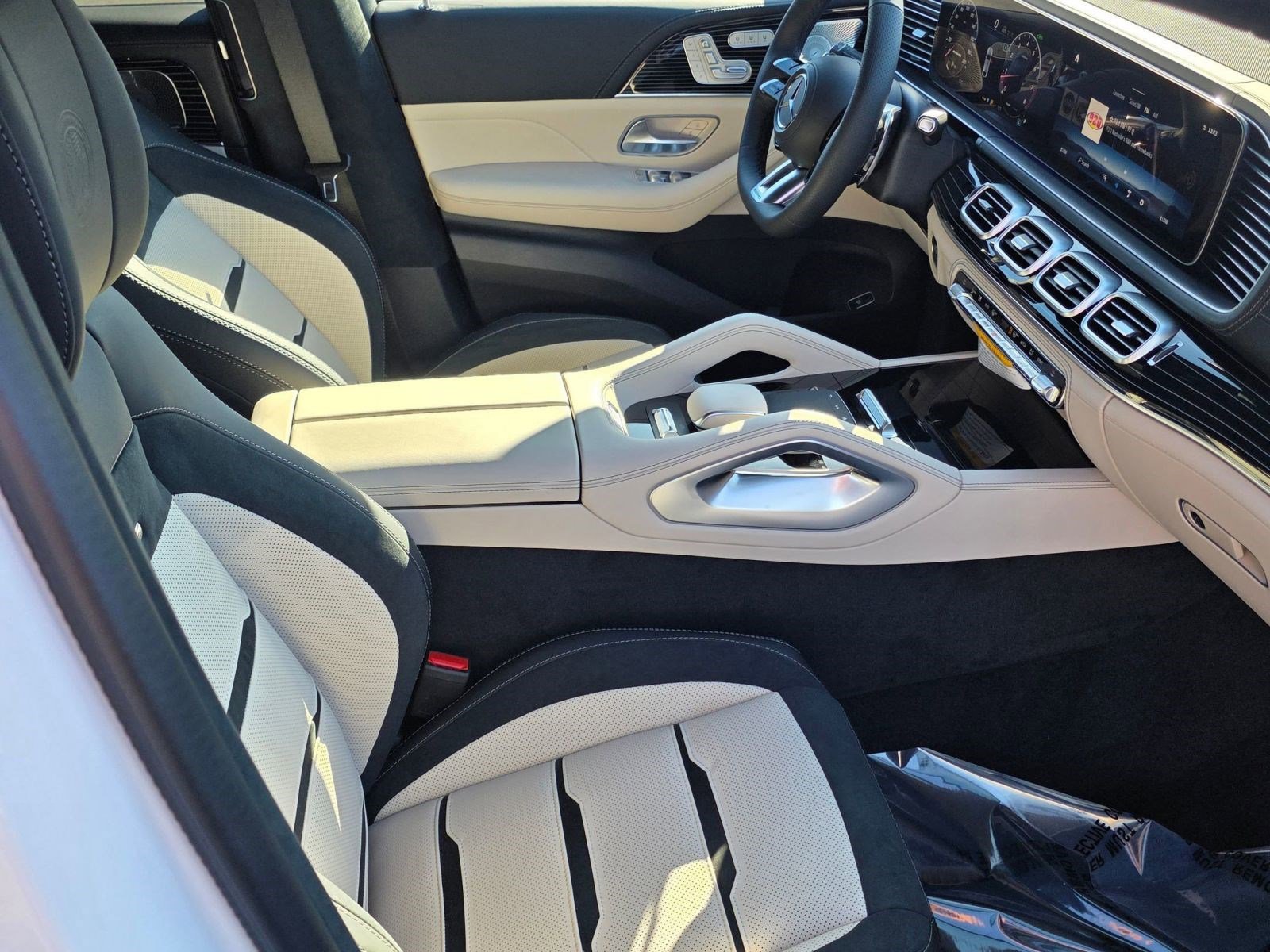 New 2026 Mercedes-Benz GLE 63 AMG S image 19